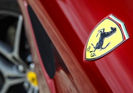 Как купить акции Ferrari (RACE) физическому лицу